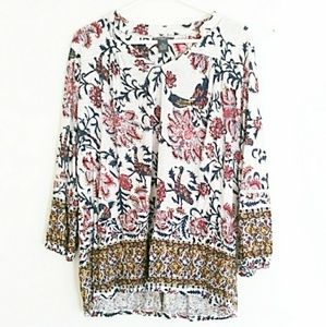 Chelsea and Theodore White Red Blue Ornate Tapestry Inspired Top Size 1X